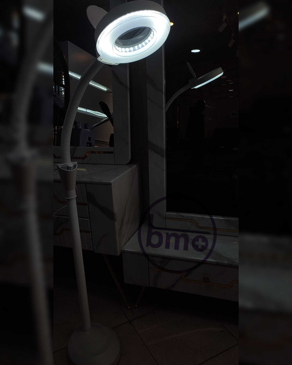 چراغ لوپ آرایشگاهی