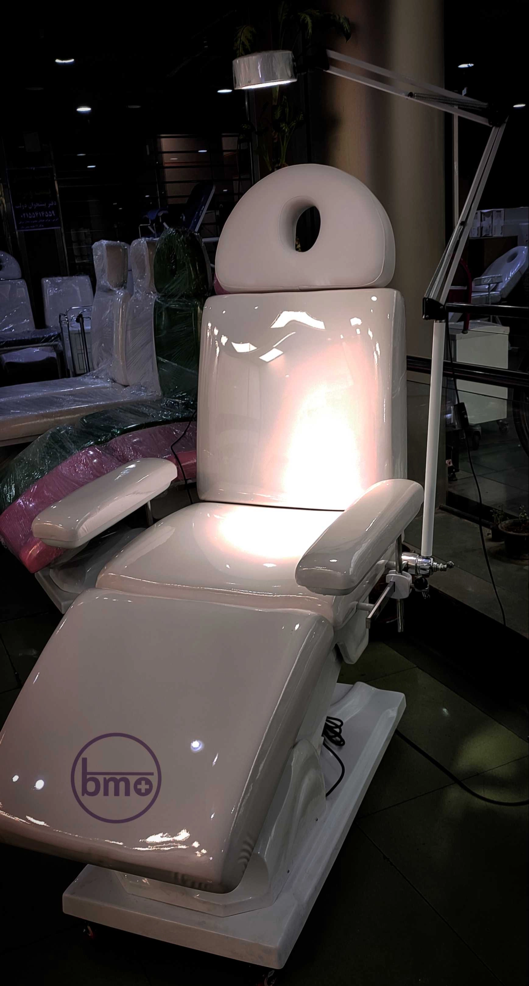 چراغ معاینه LED