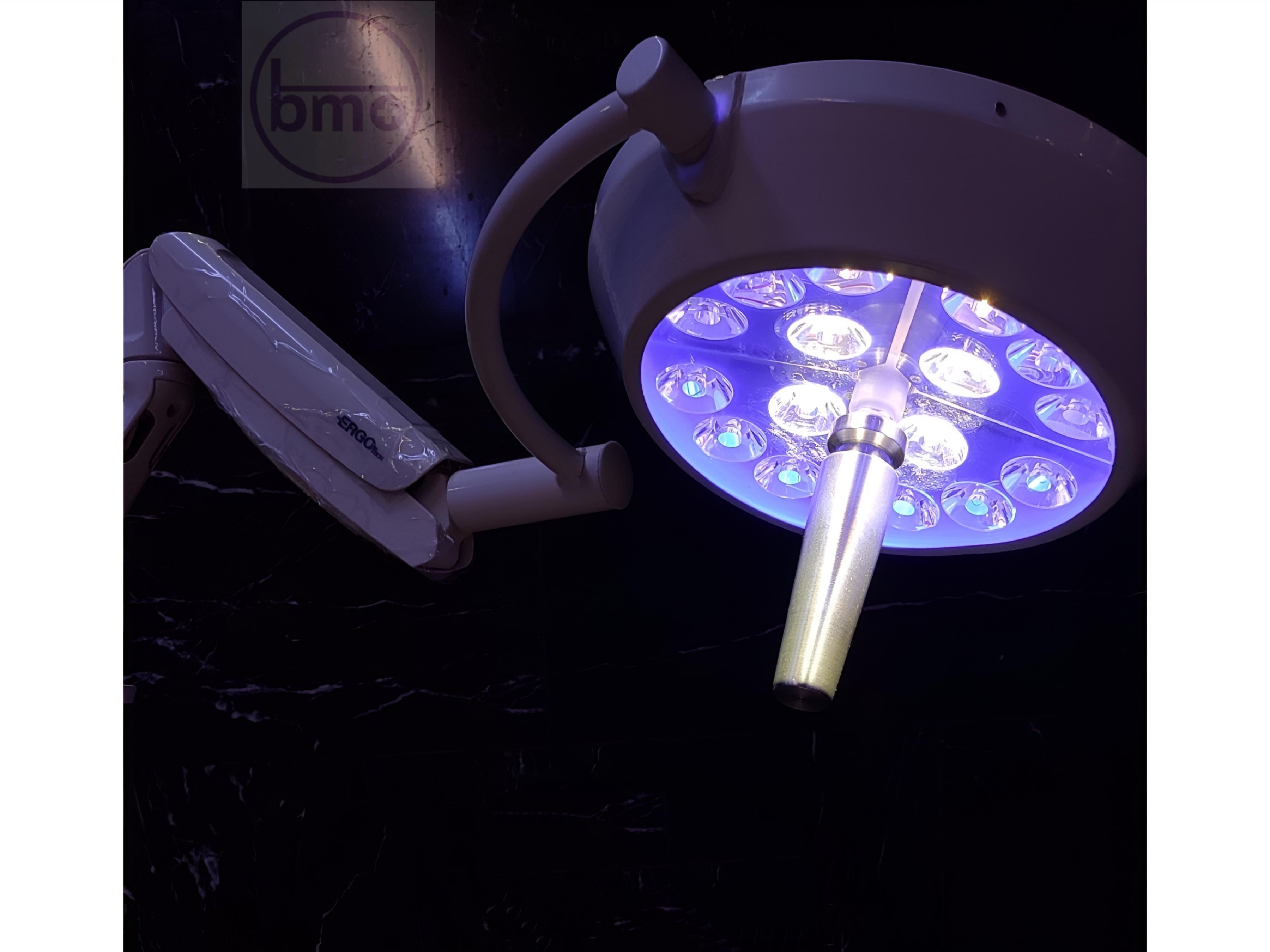 چراغ معاینه پزشکی