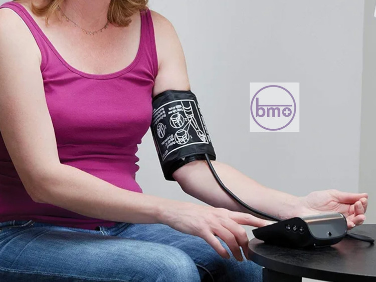 دستگاه فشارسنج بازویی دیجیتال سخنگو