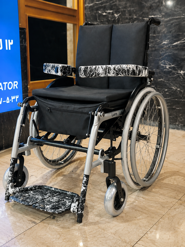 ویلچر ایستاشو با بالابر برقی LEVO LCEV (طرح جدید)